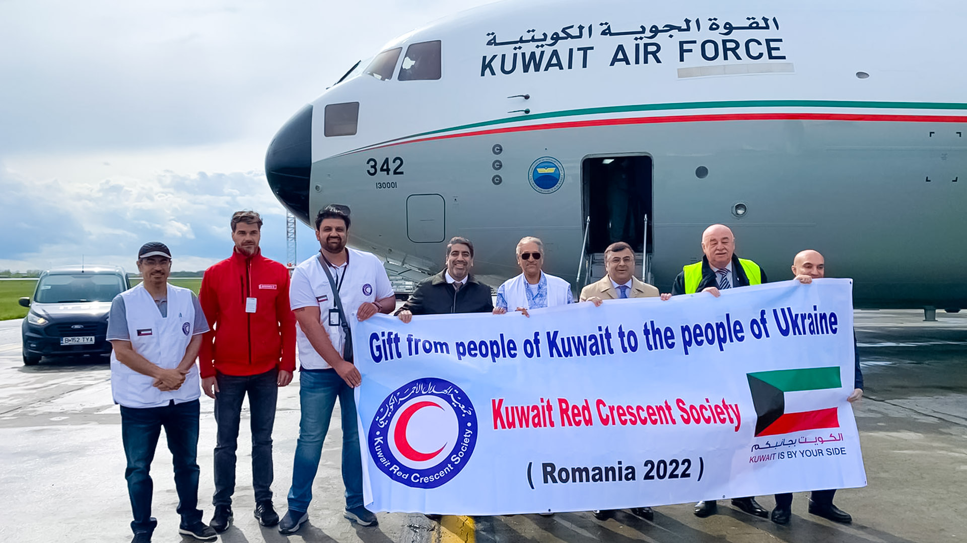 Kuwaiti relief aircraft lands in Bucharest to aid Ukrainian refugees