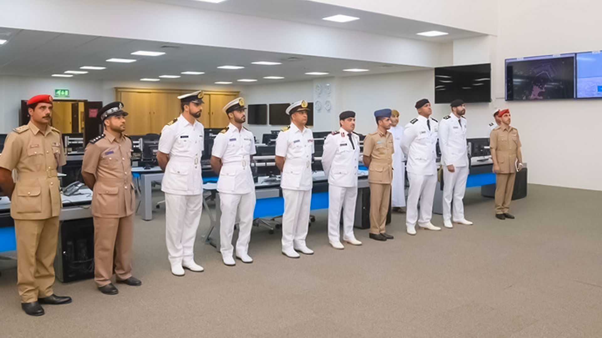 CTF-152 Commander visits Oman Maritime Security Centre